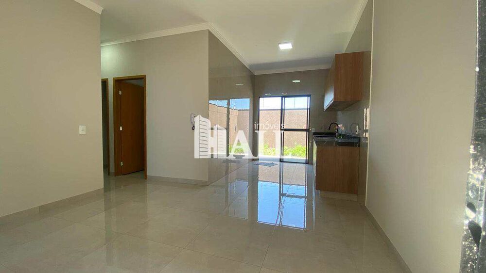 Casa à venda com 3 quartos, 99m² - Foto 1
