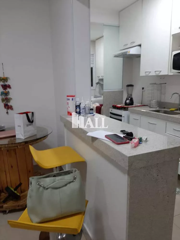 Apartamento à venda com 2 quartos, 65m² - Foto 3