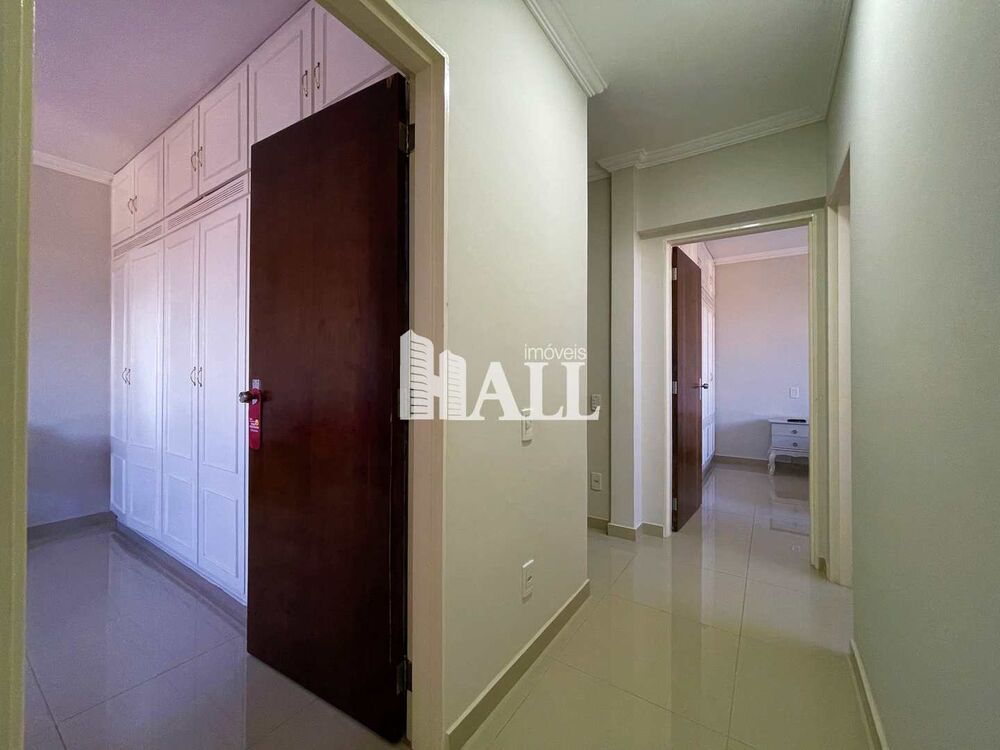 Apartamento, 3 quartos, 130 m² - Foto 1