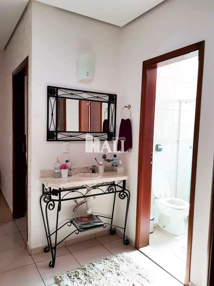 Casa, 3 quartos, 236 m² - Foto 1