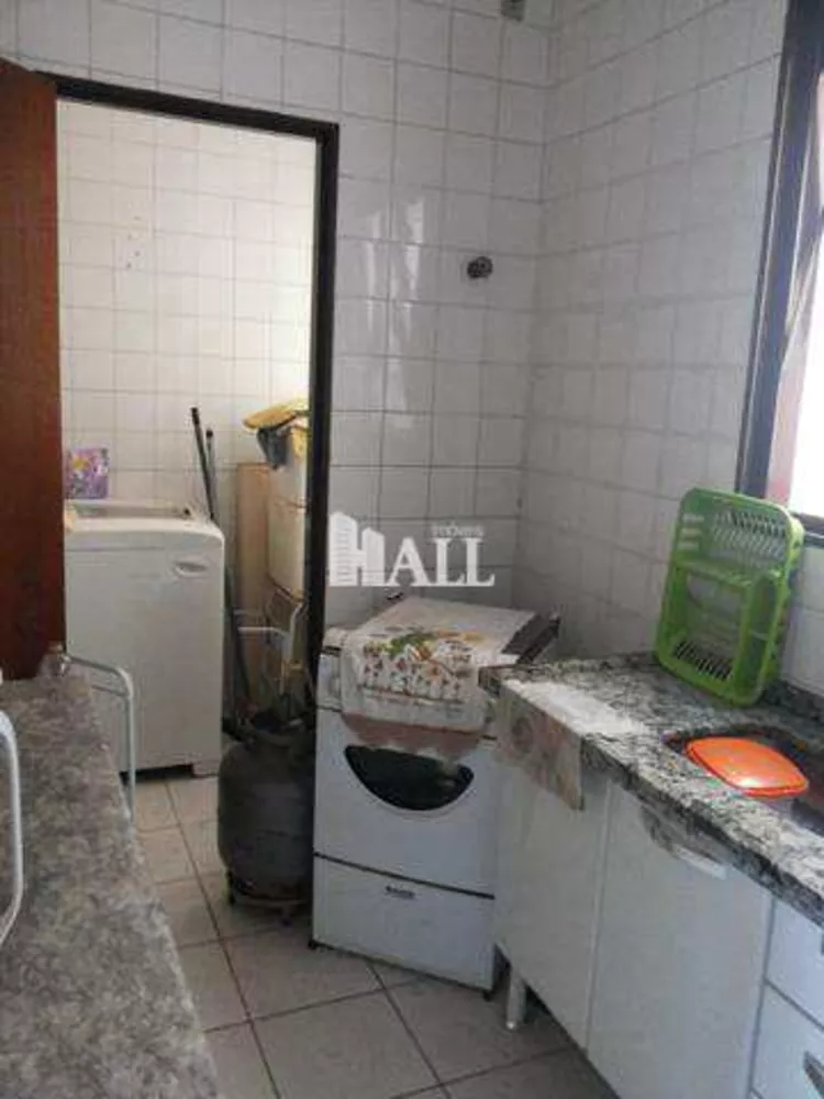 Apartamento à venda com 2 quartos, 60m² - Foto 2