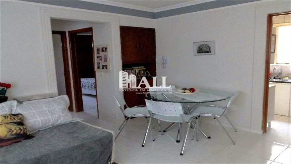 Apartamento à venda com 2 quartos, 69m² - Foto 4