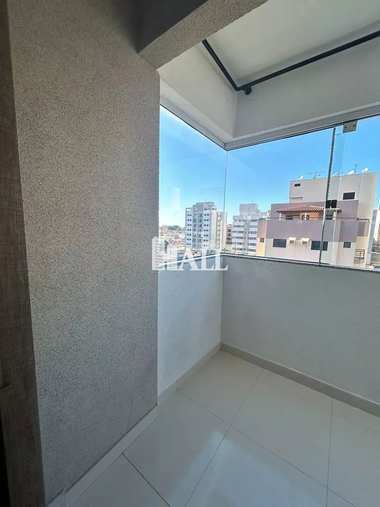 Apartamento à venda com 1 quarto, 50m² - Foto 2