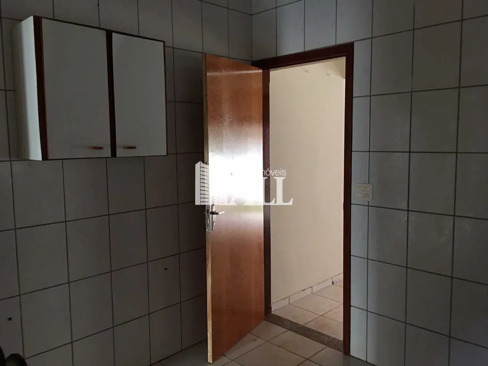 Casa, 3 quartos, 130 m² - Foto 2