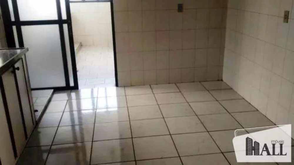 Apartamento à venda com 3 quartos, 127m² - Foto 3