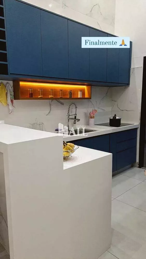 Casa à venda com 4 quartos, 120m² - Foto 3