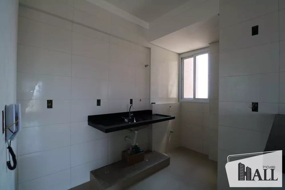 Apartamento à venda com 2 quartos, 70m² - Foto 3