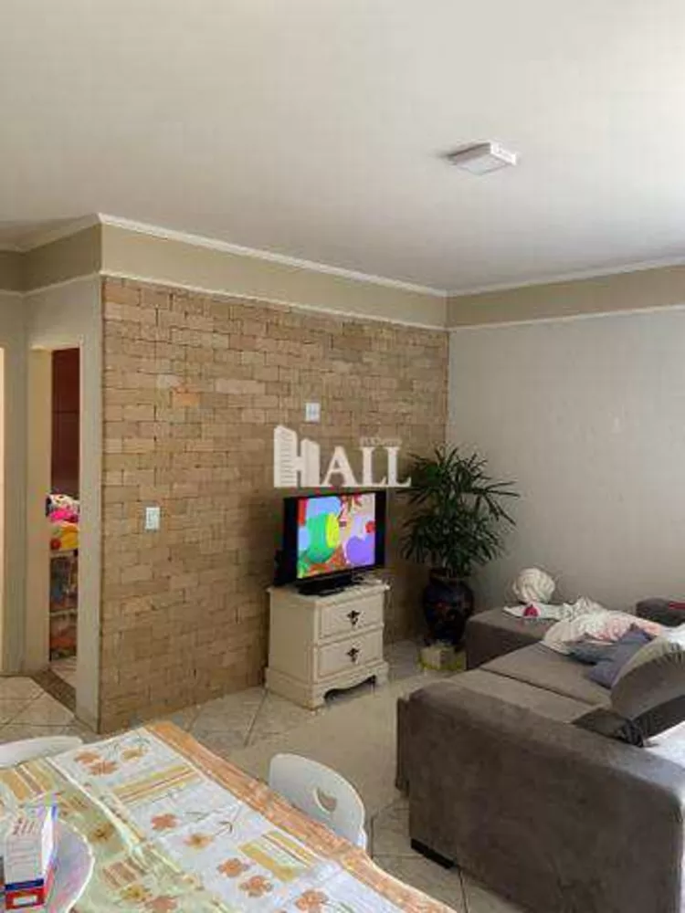 Apartamento à venda com 2 quartos, 70m² - Foto 1