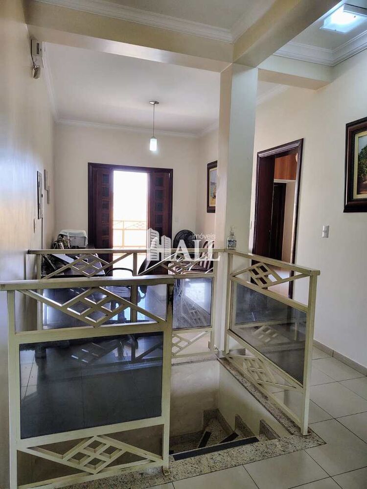 Casa, 6 quartos, 320 m² - Foto 2