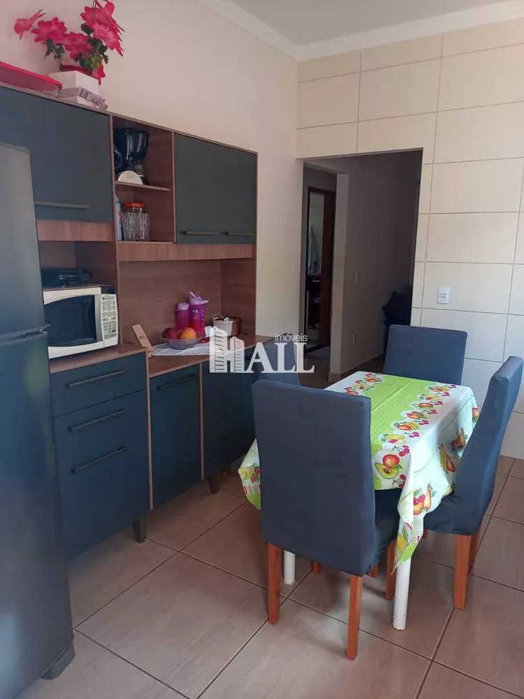 Casa à venda com 3 quartos, 80m² - Foto 1