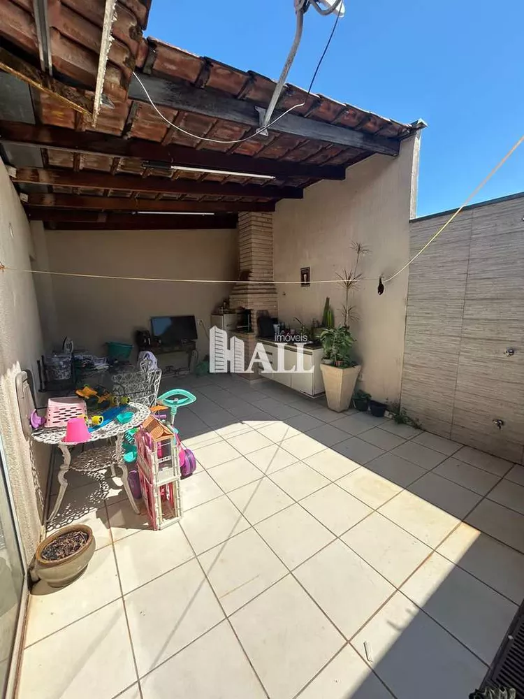 Casa de Condomínio à venda com 3 quartos, 70m² - Foto 2