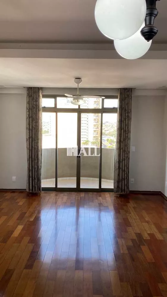 Apartamento à venda com 3 quartos, 113m² - Foto 3