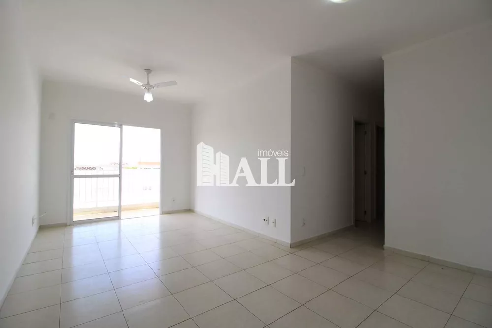 Apartamento à venda com 3 quartos, 90m² - Foto 1