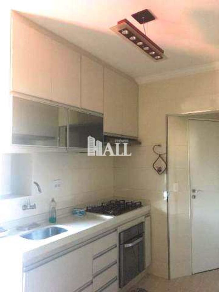 Apartamento à venda com 3 quartos, 114m² - Foto 1
