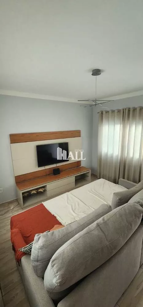 Casa à venda com 3 quartos, 176m² - Foto 1