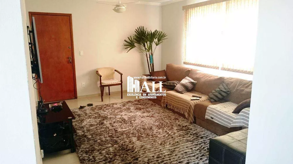 Apartamento à venda com 3 quartos, 115m² - Foto 1