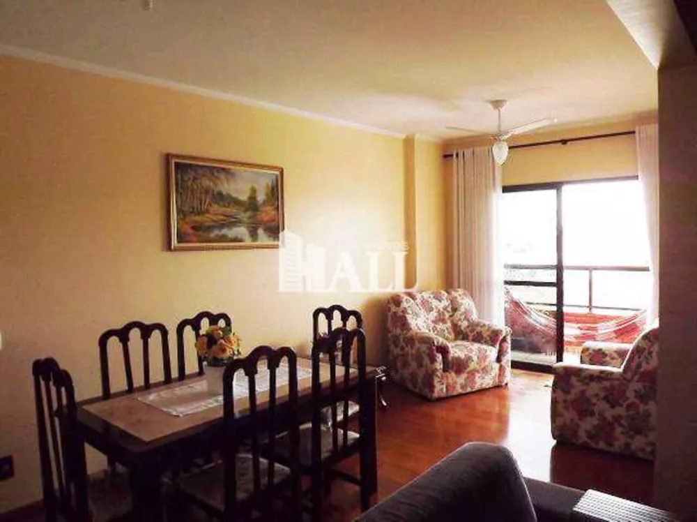 Apartamento à venda com 3 quartos, 115m² - Foto 1