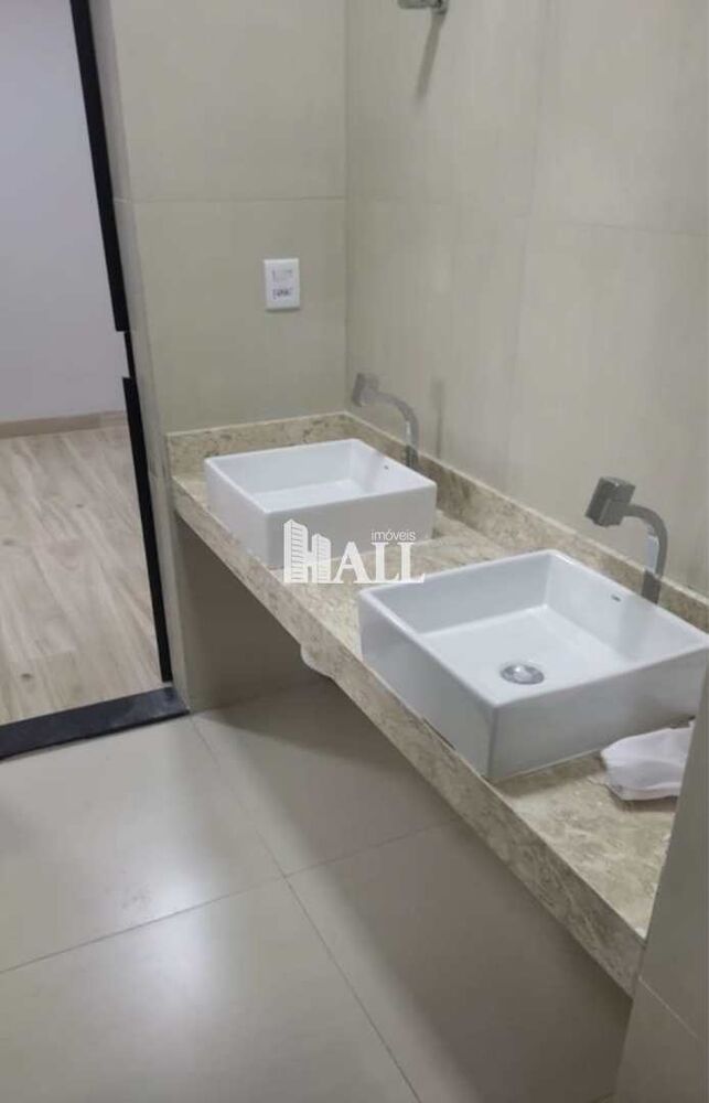 Casa à venda com 4 quartos, 230m² - Foto 3