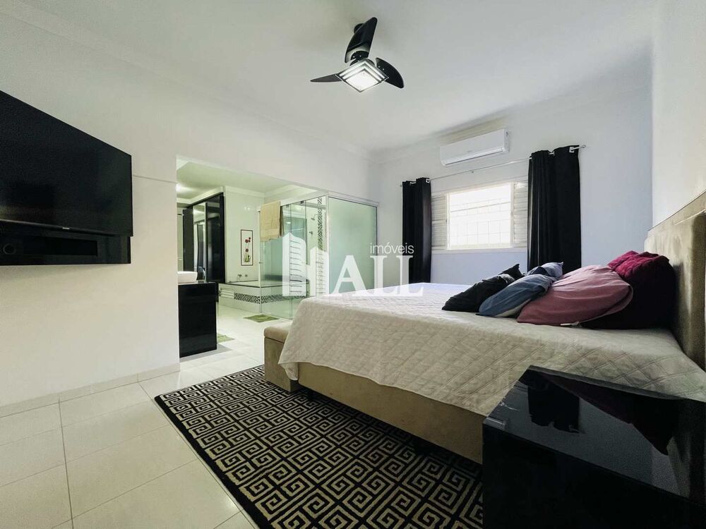 Casa, 3 quartos, 270 m² - Foto 1