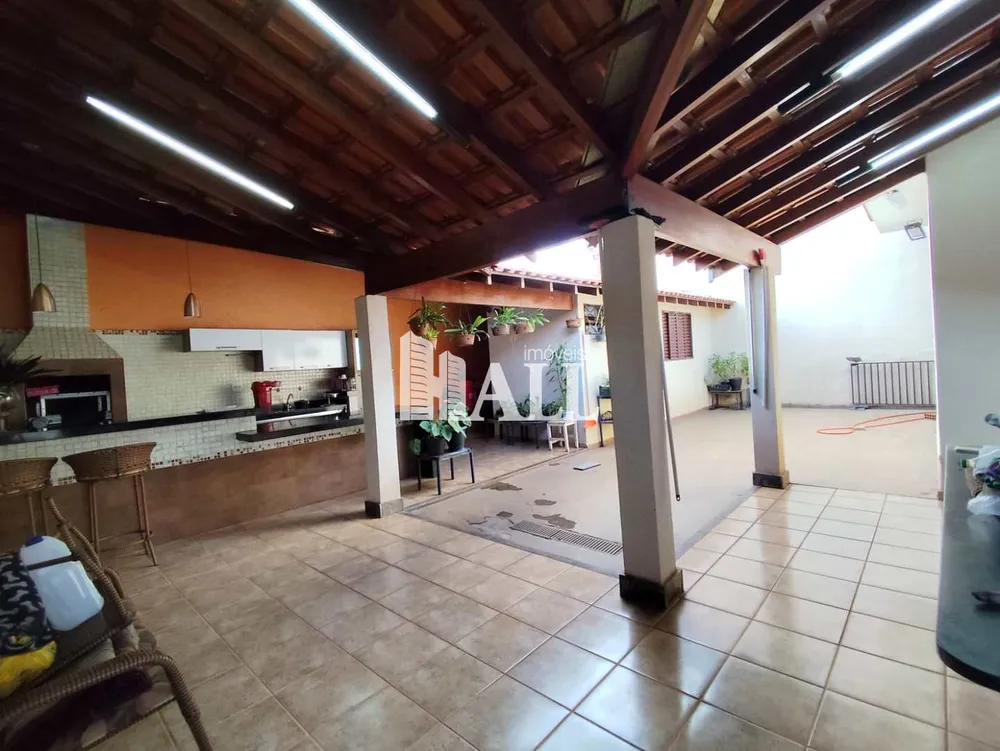 Casa, 3 quartos, 250 m² - Foto 11