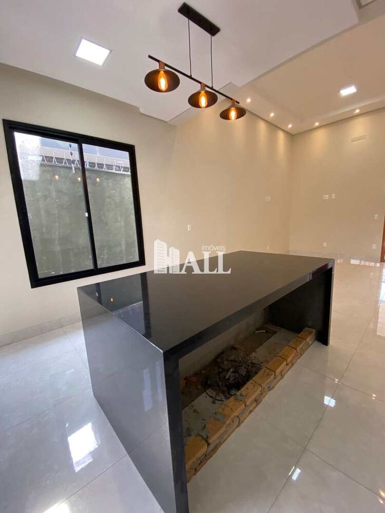 Casa à venda com 3 quartos, 124m² - Foto 2