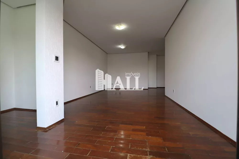 Apartamento à venda com 3 quartos, 150m² - Foto 2