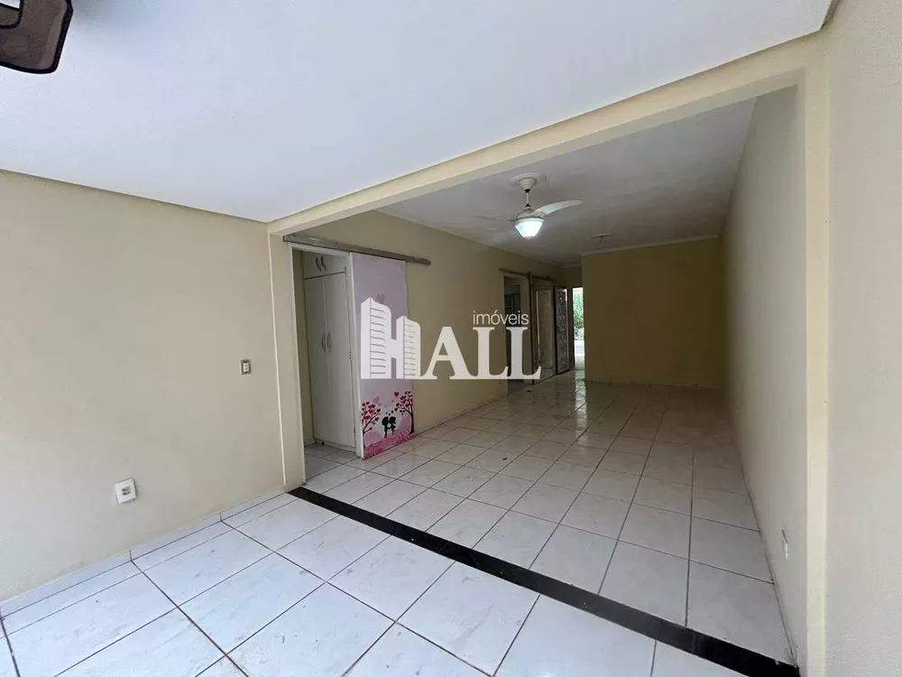 Casa de Condomínio à venda com 3 quartos, 180m² - Foto 1