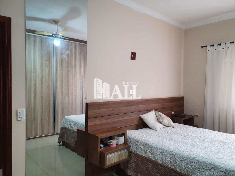 Casa, 4 quartos, 250 m² - Foto 9