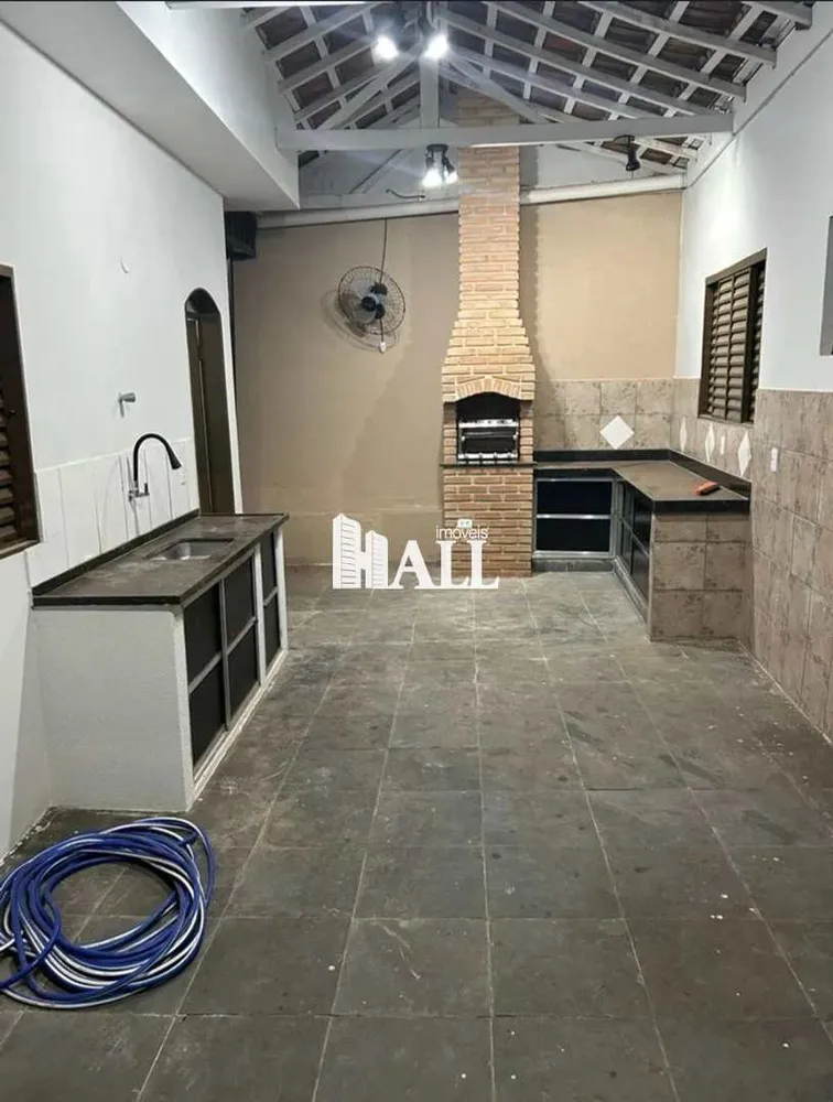 Casa, 4 quartos, 242 m² - Foto 2