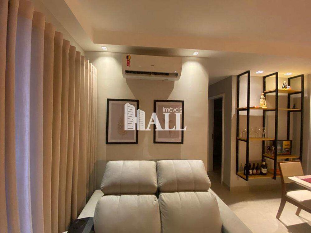 Apartamento à venda com 2 quartos, 70m² - Foto 1