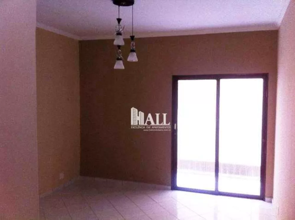 Apartamento à venda com 2 quartos, 70m² - Foto 1