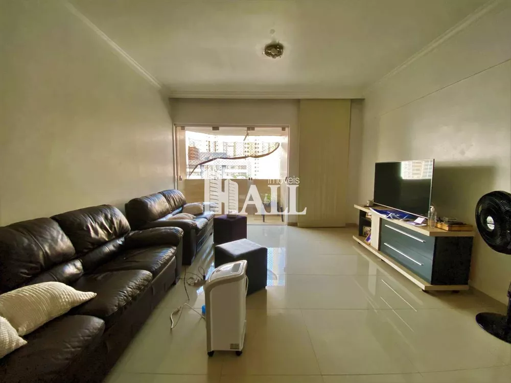 Apartamento à venda com 3 quartos, 127m² - Foto 1