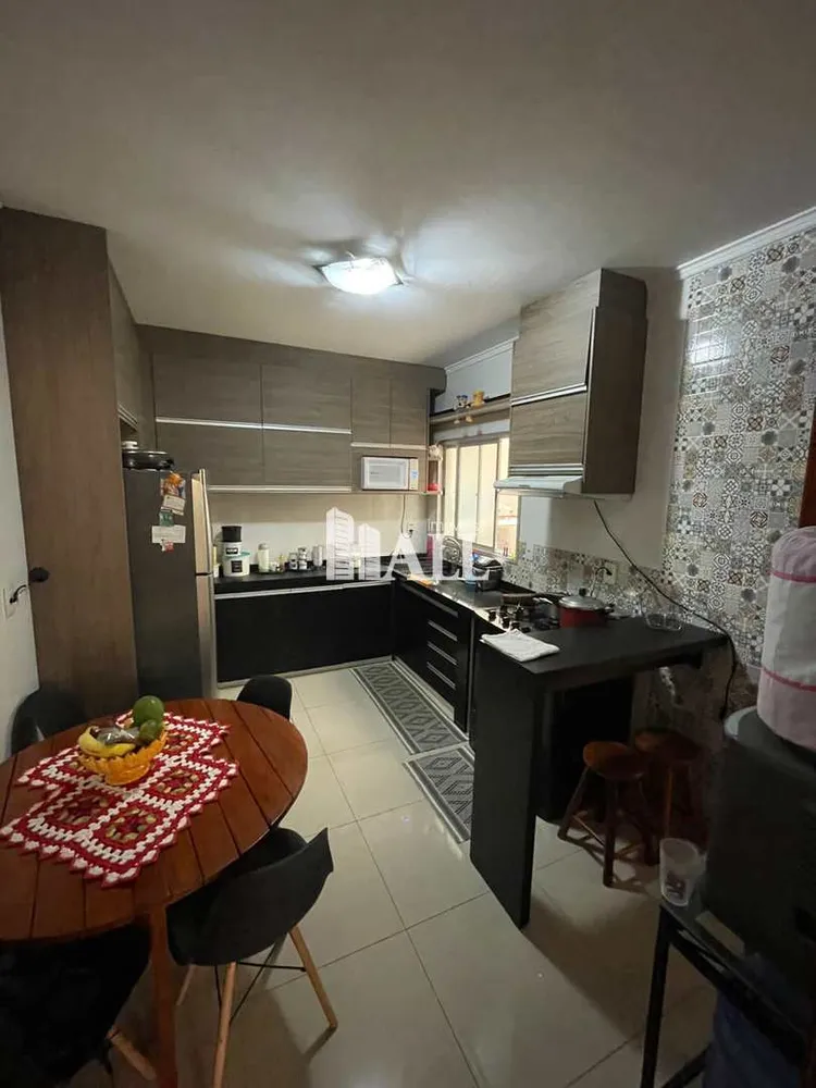 Apartamento, 3 quartos, 100 m² - Foto 1