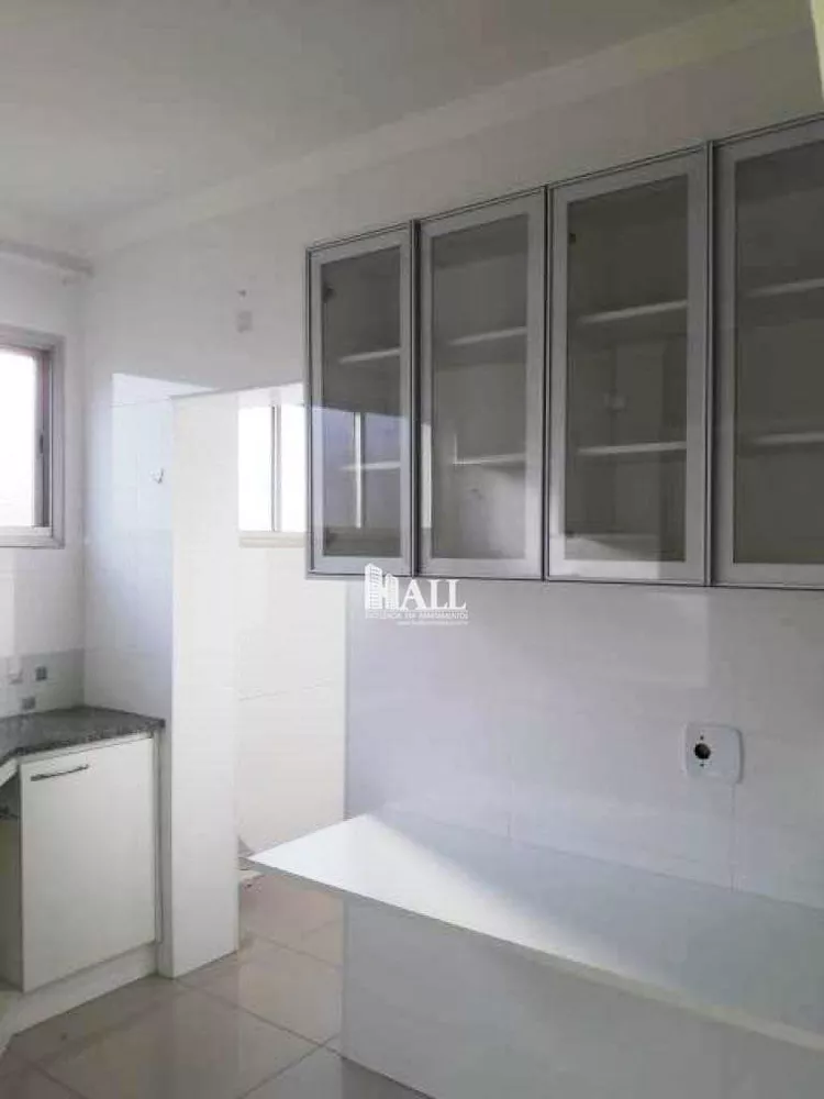 Apartamento à venda com 3 quartos, 168m² - Foto 3