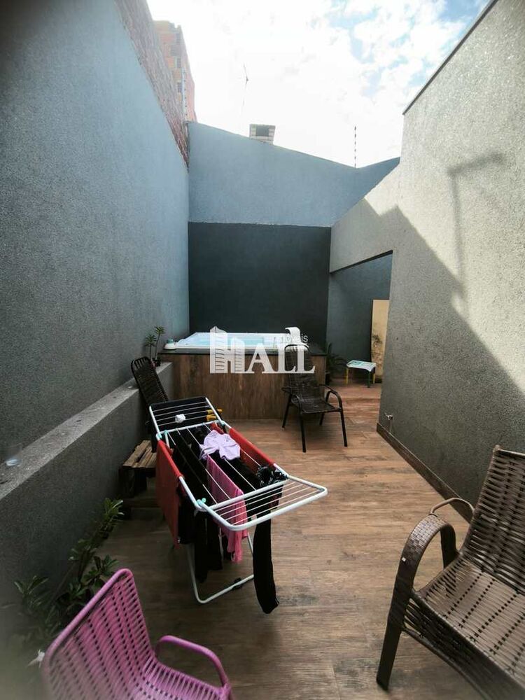 Casa à venda com 2 quartos, 130m² - Foto 3