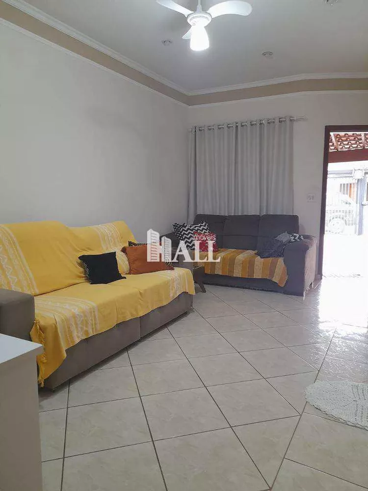 Casa à venda com 3 quartos, 140m² - Foto 1