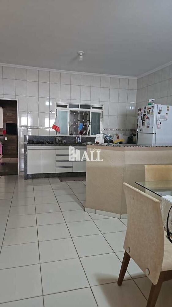 Casa, 3 quartos, 129 m² - Foto 1