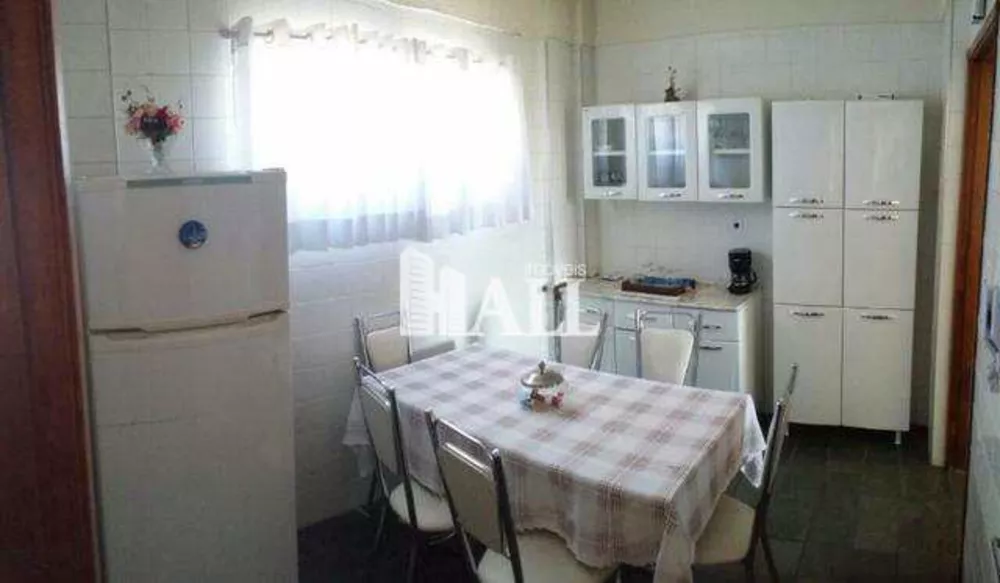 Apartamento à venda com 3 quartos, 100m² - Foto 3