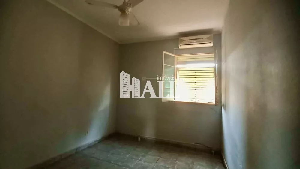 Apartamento à venda com 2 quartos, 70m² - Foto 3