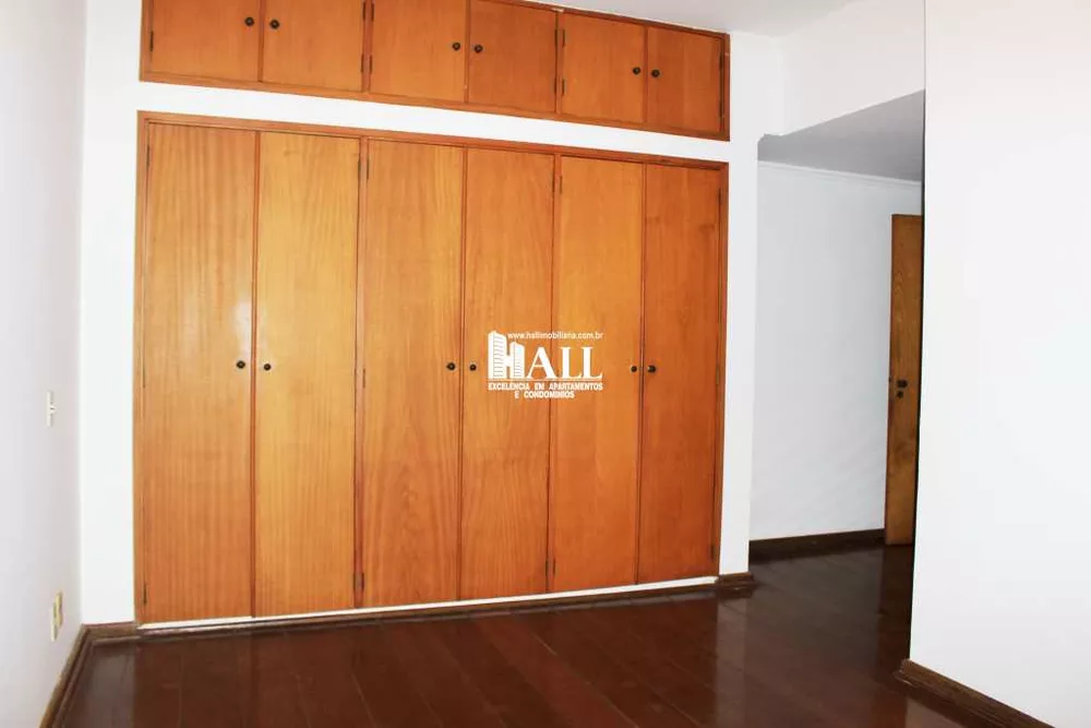 Apartamento à venda com 3 quartos, 185m² - Foto 4