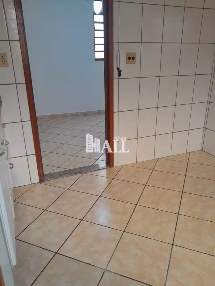 Apartamento à venda com 2 quartos, 70m² - Foto 4