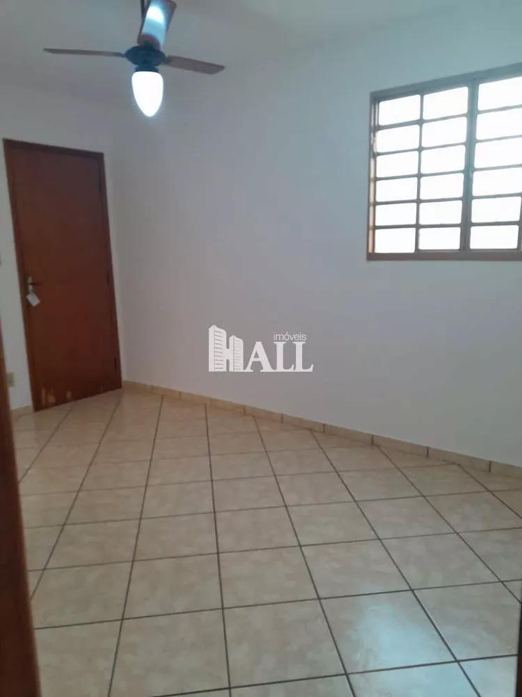 Apartamento à venda com 2 quartos, 70m² - Foto 2