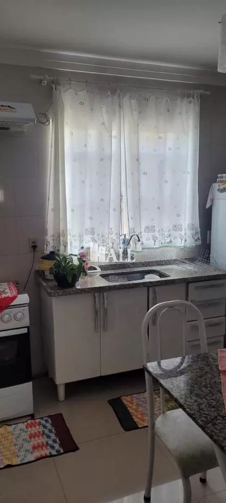 Apartamento à venda com 2 quartos, 65m² - Foto 2