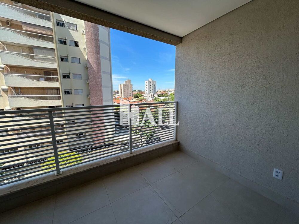 Apartamento à venda com 3 quartos, 81m² - Foto 1