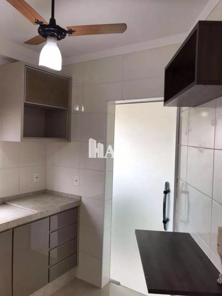 Apartamento à venda com 2 quartos, 60m² - Foto 3