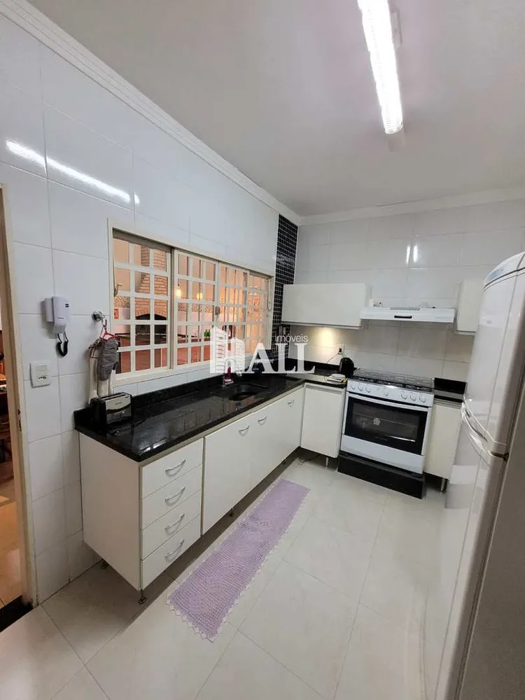 Casa, 3 quartos, 143 m² - Foto 2