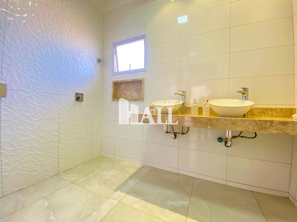 Casa de Condomínio à venda com 4 quartos, 323m² - Foto 2