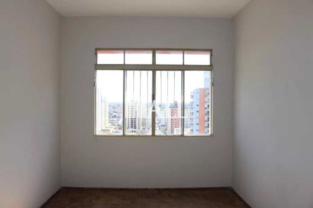 Apartamento à venda com 3 quartos, 110m² - Foto 1