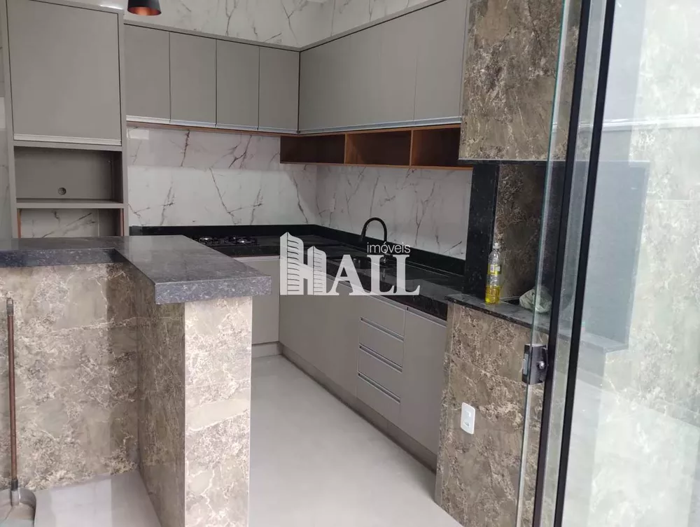 Casa à venda com 3 quartos, 120m² - Foto 1