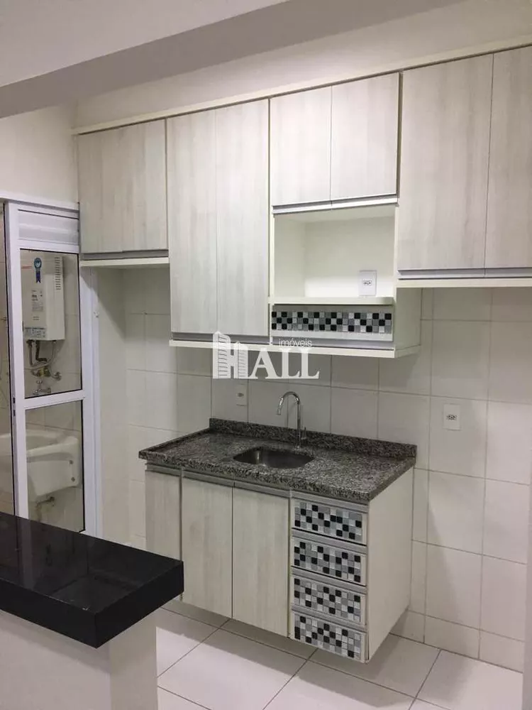 Apartamento à venda com 2 quartos, 80m² - Foto 2